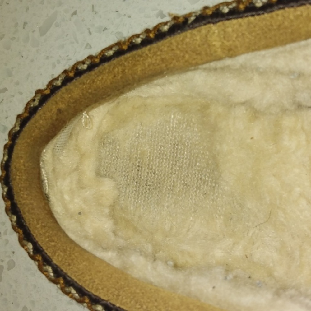Tasman Slippers - Picture 5 of 12